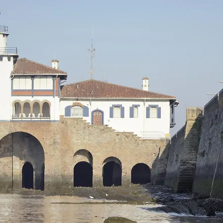 Basagoiti Pensión 3*