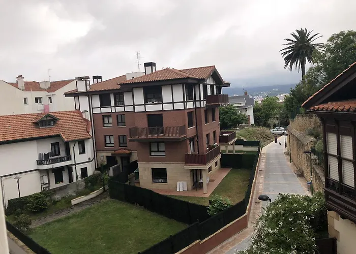 Basagoiti Pensión 3*